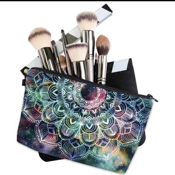 Vintage Mandala Pattern Zipper Cosmetic Lightweight Travel Bag Blue and Teal - Picture 5 of 6